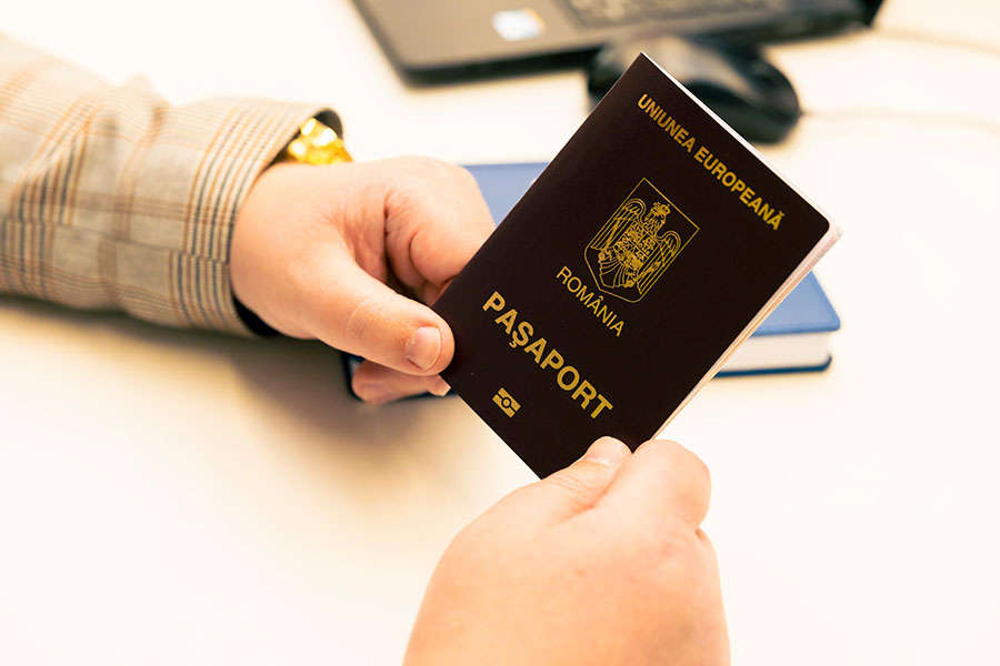 obtinerea pasaportului romanesc