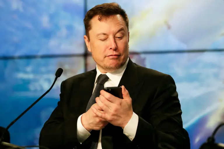 Elon Musk și alte celebrități cu multiple cetățenii – Documente.md
