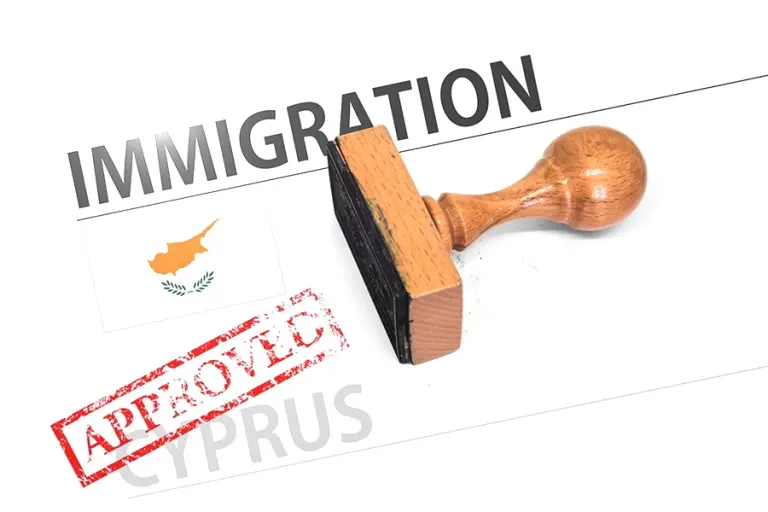 Perfectarea documentelor de imigrare cu un avocat - Documente.md
